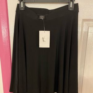 Black skirt NWT